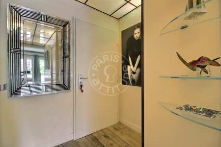 Entrada Quitinete mobilado - 40m²  - Victor Hugo - Paris