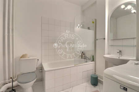 Bathroom Furnished studio - 39m²  - Mirabeau - Paris