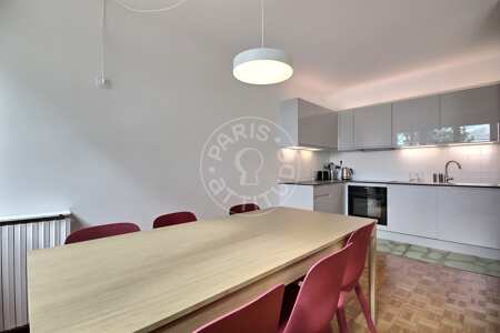 Dining room Furnished apartment - 91m²  - 3 bedrooms - Mirabeau - Paris