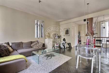 Salon Appartement meublé - 90m²  - 1 chambre - Notre-Dame de Lorette - Paris