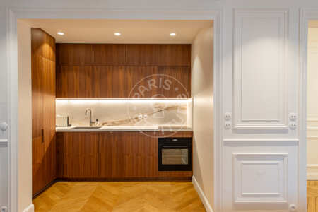 Cuisine Appartement meublé - 66m²  - 2 chambres - Moulin Rouge / Pigalle - Paris