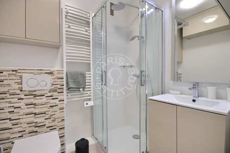 Baño Estudio amueblado - 15m²  - Les Gobelins - París