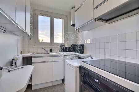 Kitchen Furnished apartment - 46m²  - 2 bedrooms - Convention - Paris