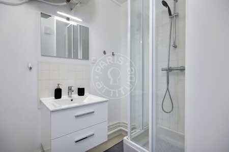 Bathroom Furnished apartment - 46m²  - 2 bedrooms - Convention - Paris
