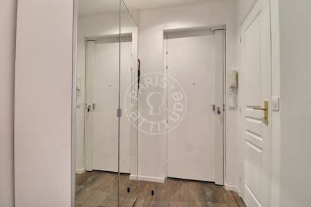 Entrada Piso amueblado - 78m²  - 2 dormitorios - Temple - París