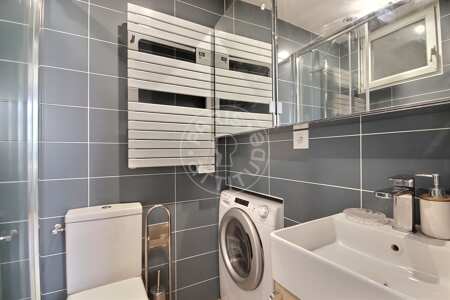 Bathroom Furnished studio - 17m²  - Guy Môquet - Paris