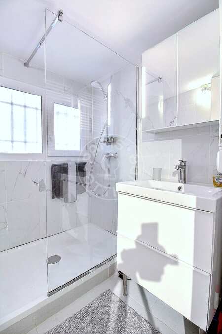 Bathroom Furnished apartment - 48m²  - 1 bedroom - Saint-Germain - Paris