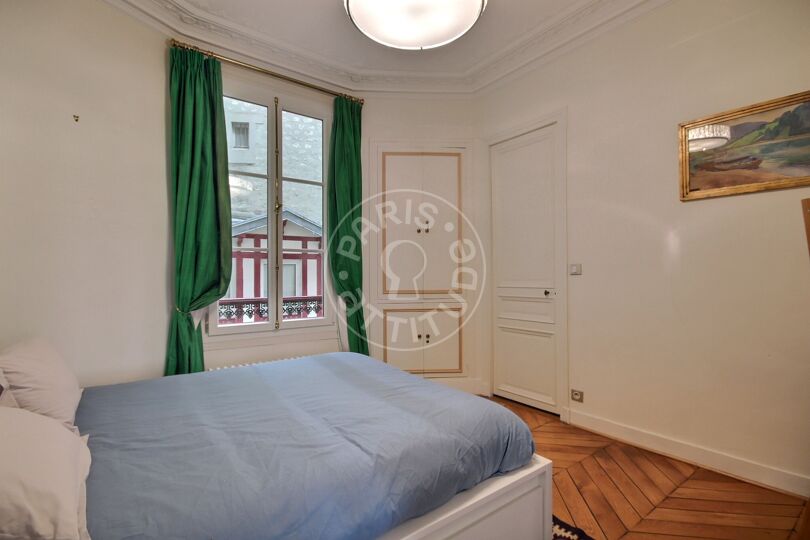 Furnished 3 bedrooms - Paris 75009 - 16944