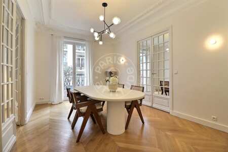 Comedor Piso amueblado - 84m²  - 2 dormitorios - Porte Maillot / Palais des Congrès - París