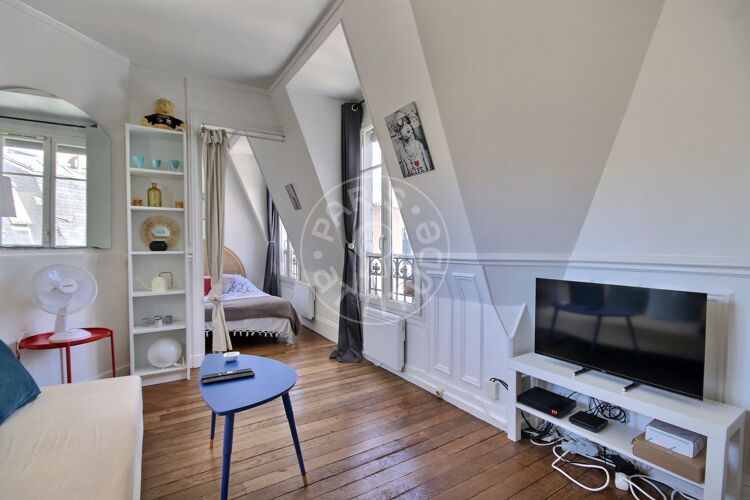 Living room - Furnished 1 bedroom - Paris 75009 - 16958