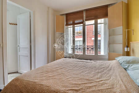 Bedroom Furnished apartment - 49m²  - 1 bedroom - Place des Fêtes - Paris