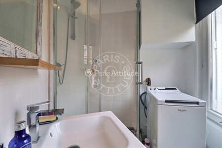 Bathroom Furnished apartment - 49m²  - 1 bedroom - Place des Fêtes - Paris