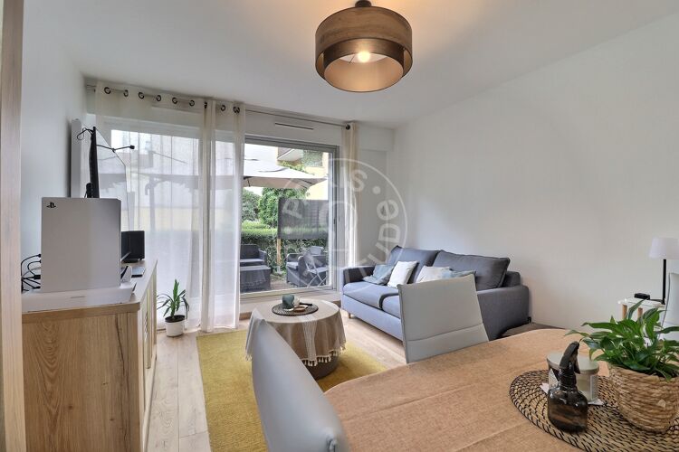 Living room - Furnished 1 bedroom - Courbevoie 92400 - 16980