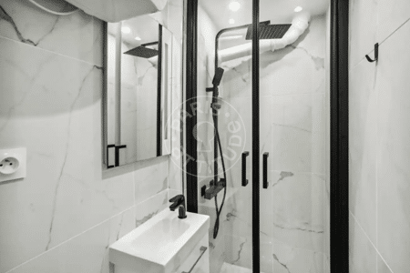 Baño Estudio amueblado - 16m²  - Notre-Dame de Lorette - París