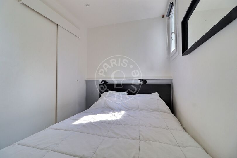 1 dormitorio amueblado - París 75009 - 17016