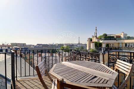 Terrasse Duplex meublé - 55m²  - 2 chambres - Arc de Triomphe - Paris
