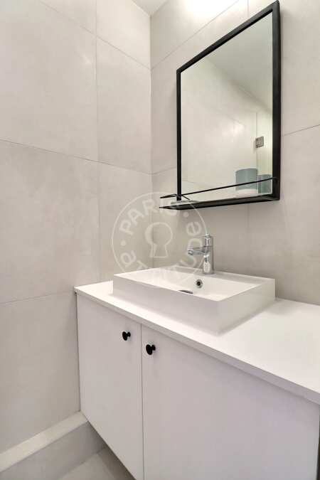 Bathroom Furnished studio alcove - 26m²  - Nation - Paris