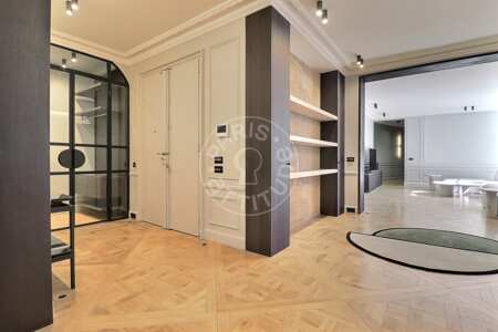 Entrance Furnished apartment - 271m²  - 4 bedrooms - Tour Eiffel - Paris