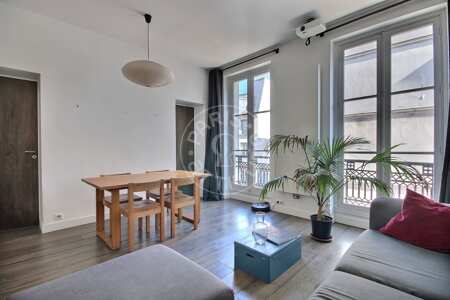 Living room Furnished apartment - 68m²  - 2 bedrooms - Faubourg Saint-Martin - Paris