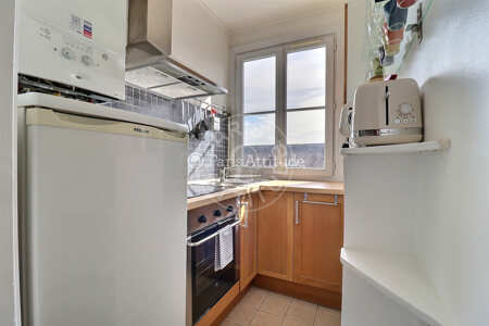 Kitchen Furnished apartment - 41m²  - 2 bedrooms - Jasmin / Mozart - Paris