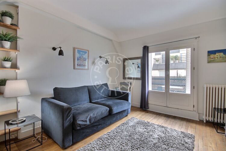 Living room - Furnished 1 bedroom - Paris 75009 - 17092