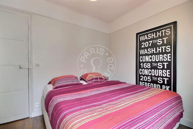 1 locale arredato - Parigi 75009 - 17092