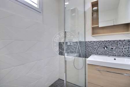 Bagno Appartamento arredato - 34m²  - 1 locale - Place de Clichy - Parigi