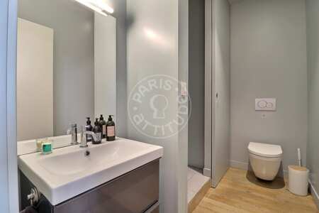 Salle de bain Appartement meublé - 84m²  - 2 chambres - Notre-Dame de Lorette - Paris