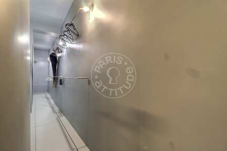 Dressing Appartement meublé - 84m²  - 2 chambres - Notre-Dame de Lorette - Paris