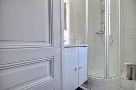 Badezimmer Möblierte wohnung - 38m²  - 1 Zimmer - Montmartre / Place des Abbesses - Paris