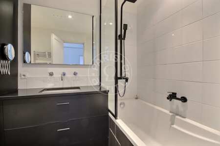 Baño Piso amueblado - 53m²  - 2 dormitorios - Invalides - París