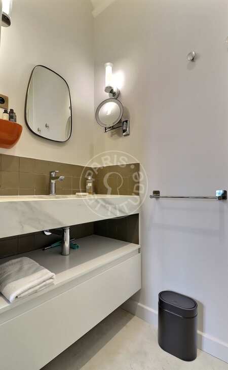 Badezimmer Möblierte wohnung - 74m²  - 2 Zimmer - Commerce - Paris