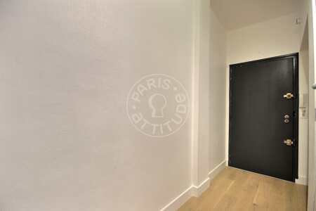 Entrance Furnished studio - 34m² - Maison de la Radio - Paris