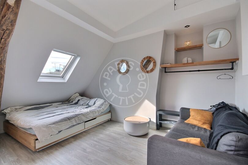 Furnished studio - Paris 75009 - 17125