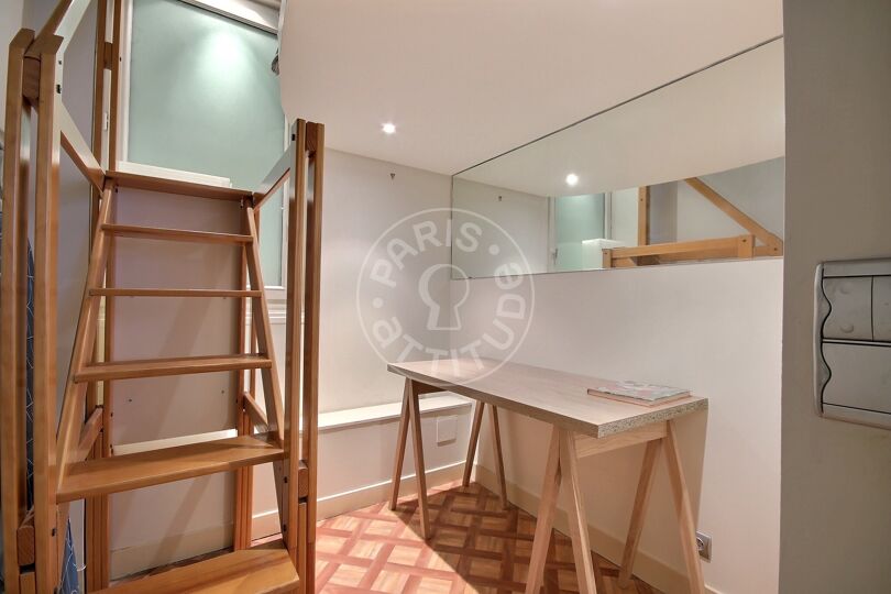 1 locale arredato - Parigi 75016 - 17126