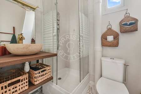 Bathroom Furnished apartment - 65m²  - 2 bedrooms - Beaugrenelle - Paris