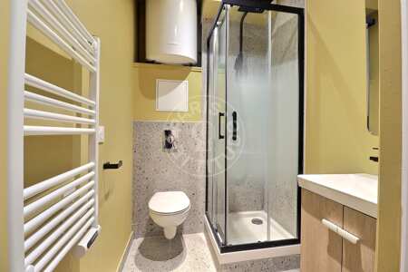 Baño Piso amueblado - 44m²  - 1 dormitorio - Faubourg Saint-Martin - París