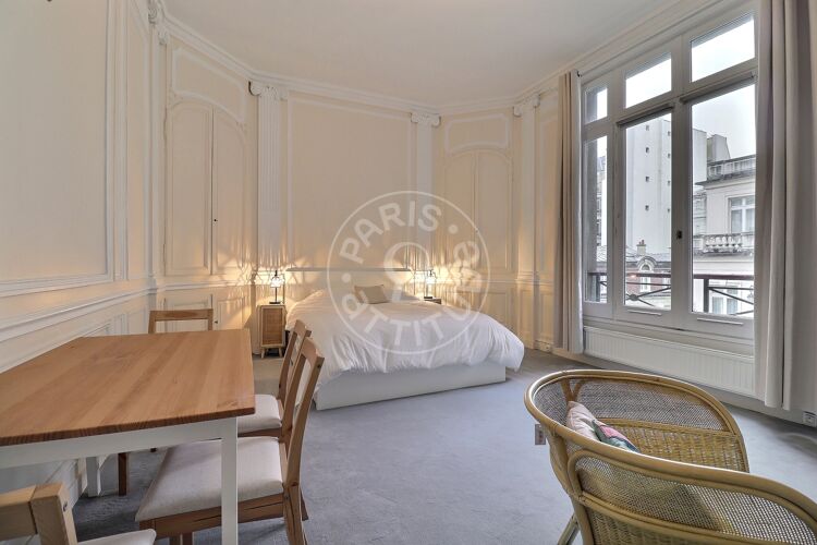 Salon - Studio meublé - Paris 75008 - 17169