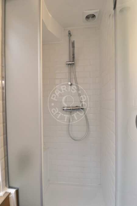 Bathroom Furnished studio - 11m²  - Ecole Militaire / Unesco / Duroc - Paris