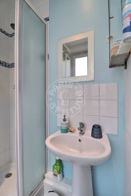 Badezimmer Möblierte studio - 14m²  - Arts et Métiers - Paris