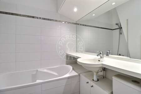 Casa de banho Quitinete mobilado - 15m²  - Saint-Germain - Paris
