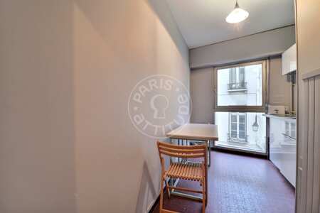 Cuisine Studio meublé - 35m²  - Place des Vosges - Paris