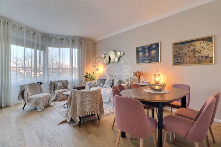 Salotto - 1 locale arredato - Parigi 75016 - 17229