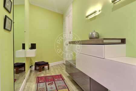 Entrance Furnished apartment - 72m²  - 2 bedrooms - Mirabeau - Paris