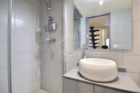 Baño Estudio amueblado - 17m²  - Faubourg Saint-Martin - París