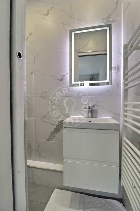Badezimmer Möblierte wohnung - 22m²  - 1 Zimmer - Jules Joffrin - Mairie du 18ème - Paris