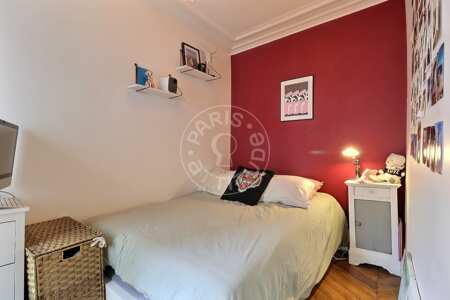 Camera da letto Appartamento arredato - 34m²  - 1 locale - Moulin Rouge / Pigalle - Parigi