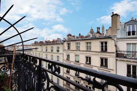 Balcony Furnished apartment - 59m²  - 2 bedrooms - Sacré-Cœur - Paris