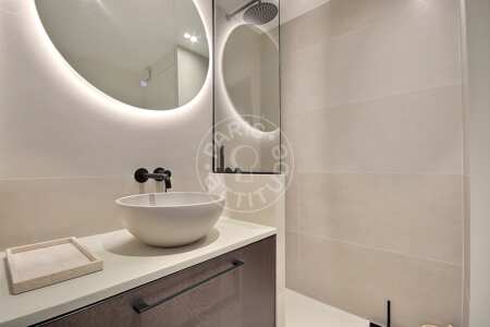 Salle de bain Studio alcove meublé - 29m²  - Convention - Paris