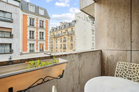 Balcon Appartement meublé - 45m²  - 1 chambre - Trocadéro - Paris